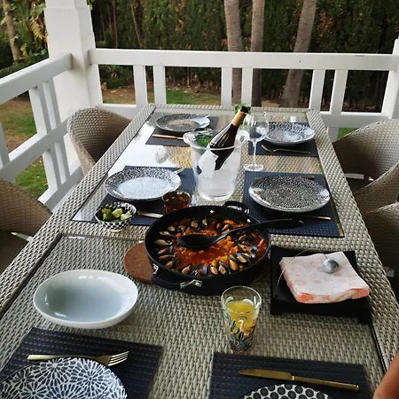 Atalaya: Luxury Marbella Retreat Near Golf And Villa Estepona