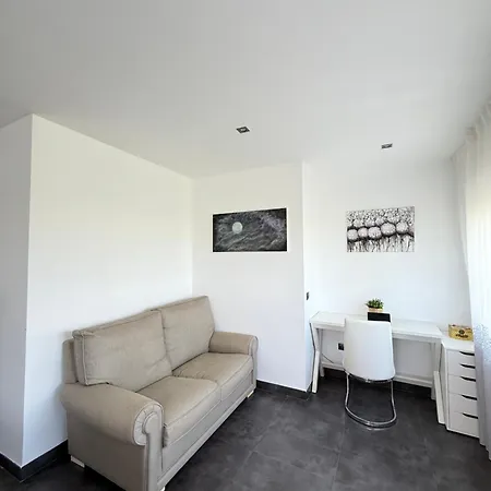 Atalaya: Luxury Marbella Retreat Near Golf And Villa *