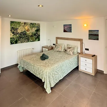 Stunning And Luxury In Marbella-atalaya - 250m To Gc Atalaya, 2x 18 Holes And Very Close To The Of San Pedro De Alcantara And Puerto Banus Or Puente