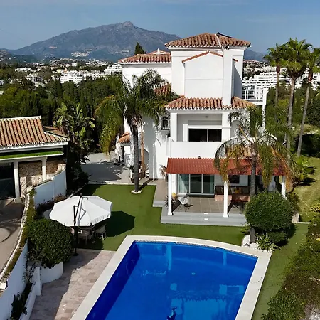 Stunning&luxury In Marbella-atalaya - 250m To Gc Atalaya, 2x 18 Holes&very Close To The Of San Pedro De Alcántara&puerto Banus Or Puente Villa Estepona