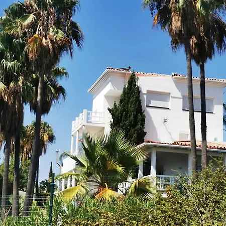 Villa Stunning&luxury In Marbella-atalaya - 250m To Gc Atalaya, 2x 18 Holes&very Close To The Of San Pedro De Alcántara&puerto Banus Or Puente