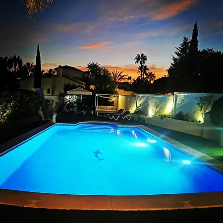 Stunning And Luxury In Marbella-atalaya - 250m To Gc Atalaya, 2x 18 Holes And Very Close To The Of San Pedro De Alcantara And Puerto Banus Or Puente Villa