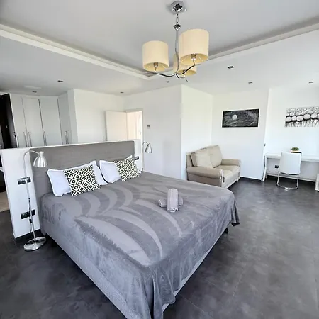 Stunning&luxury In Marbella-atalaya - 250m To Gc Atalaya, 2x 18 Holes&very Close To The Of San Pedro De Alcántara&puerto Banus Or Puente * Estepona